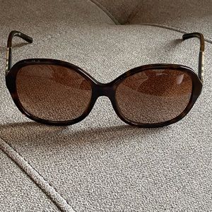 Burberry sunglasses